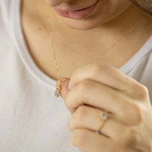 Pingente de Ouro 18k Menino com Pedra Azul