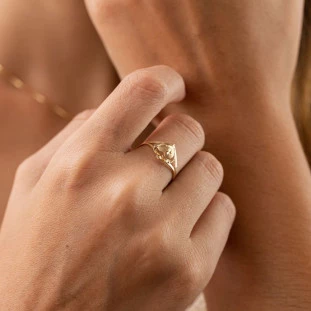 Anel De Ouro 18k Delicado Coração