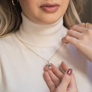 Pingente de Ouro Menina com ouro Amarelo e Branco