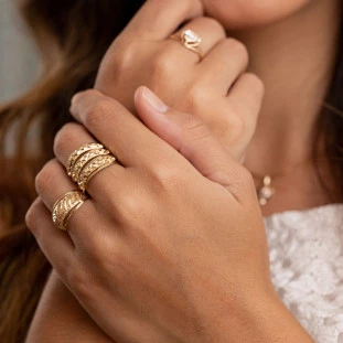 Anel Feminino de Ouro 18k Triplo