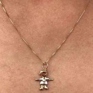 Pingente Menina Ouro Fosqueada
